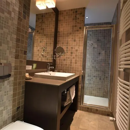 Hotel Logis Saint Simond