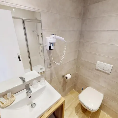 Hotel Logis Saint Simond