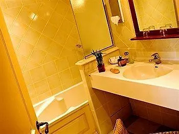 Hotel Logis Saint Simond