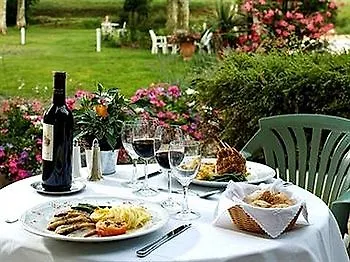 Logis Saint Simond Hotell
