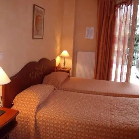 Logis Saint Simond Hotel