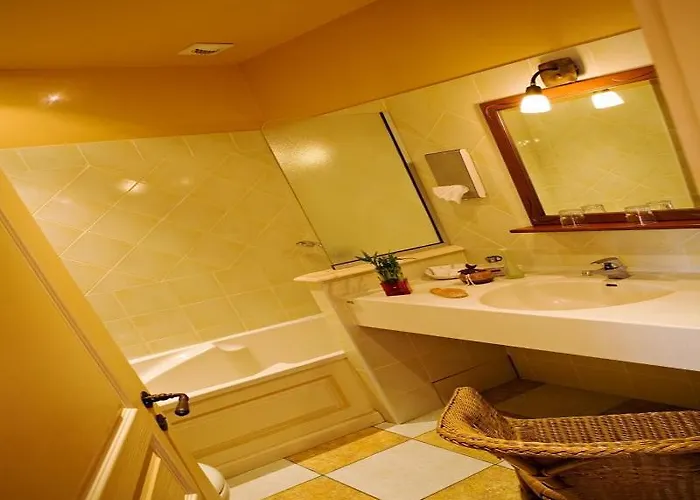 Hotell Logis Saint Simond