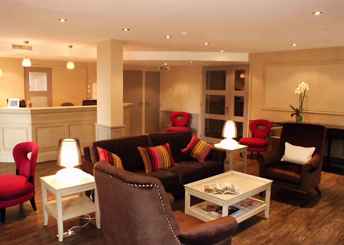 Hotell Logis Saint Simond 3*