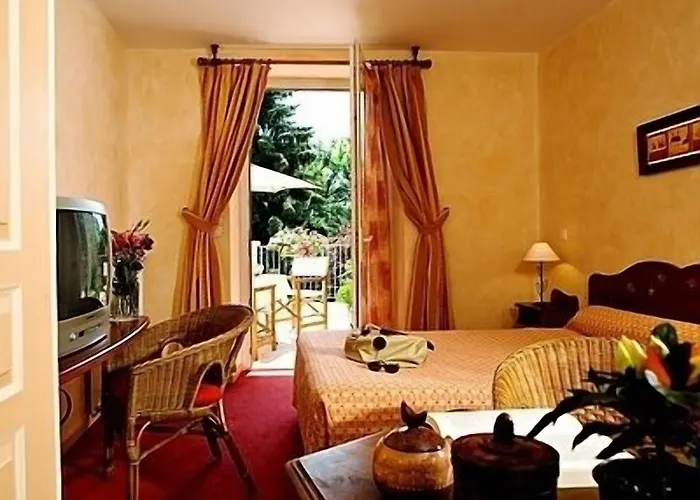 Hotell Logis Saint Simond