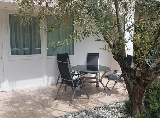 Logis Saint Simond Hotell 3*