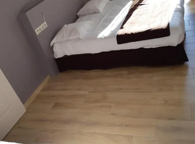 Hotell Logis Saint Simond