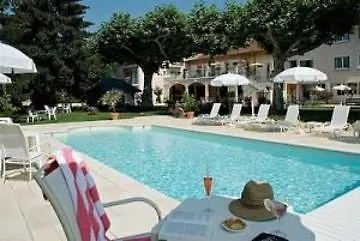 Logis Saint Simond 3*