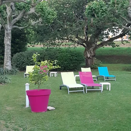 Logis Saint Simond Отель 3*