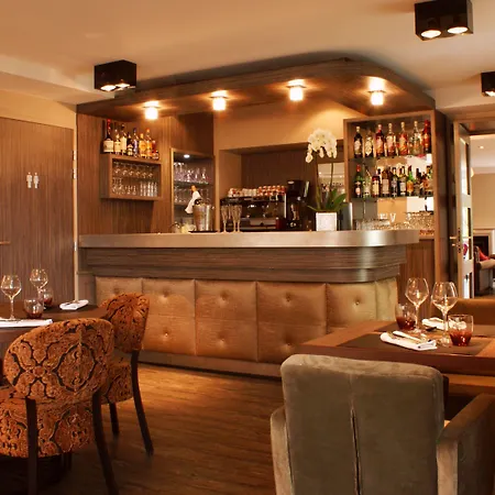 Logis Saint Simond Экс-ле-Бен