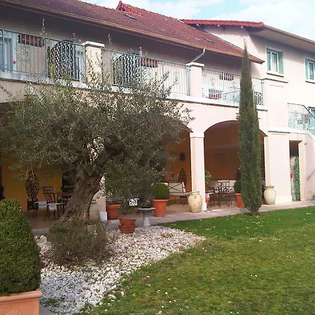 Logis Saint Simond Hotel 3*