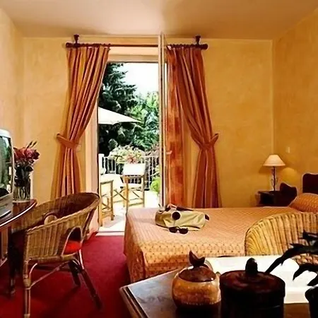 Hotel Logis Saint Simond