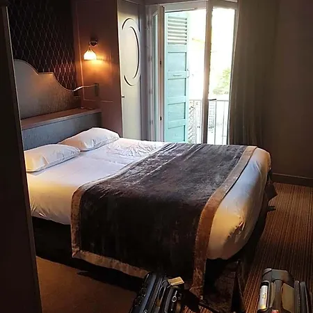 Logis Saint Simond Hotel