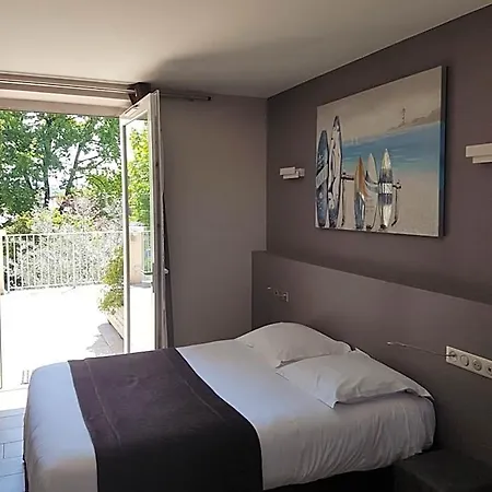 Logis Saint Simond Hotel