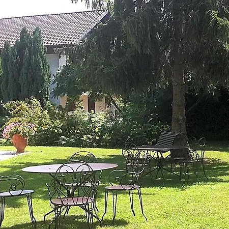Hotel Logis Saint Simond 3*