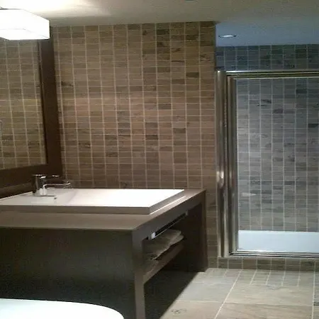 Logis Saint Simond Hotel