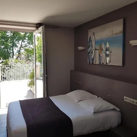 Logis Saint Simond Отель Экс-ле-Бен