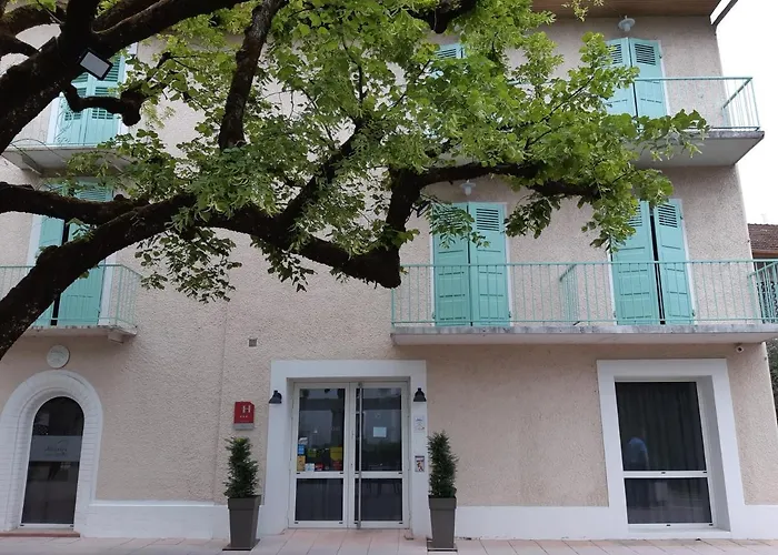 Logis Saint Simond 3*