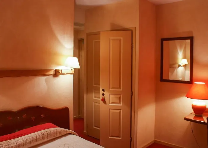 Logis Saint Simond 3*